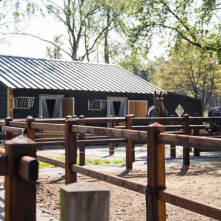 De Verloren Sinjoor Couette-café 4*