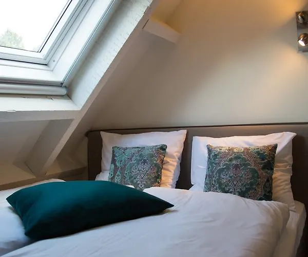 De Verloren Sinjoor Frühstückspension 4*